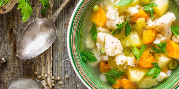Gemüsesuppe mit Bergkräuter-Würze